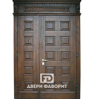 дверь в квартиру с верхней вставкой