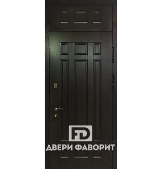 Недорогая дверь с верхней вставкой, отделка МДФ